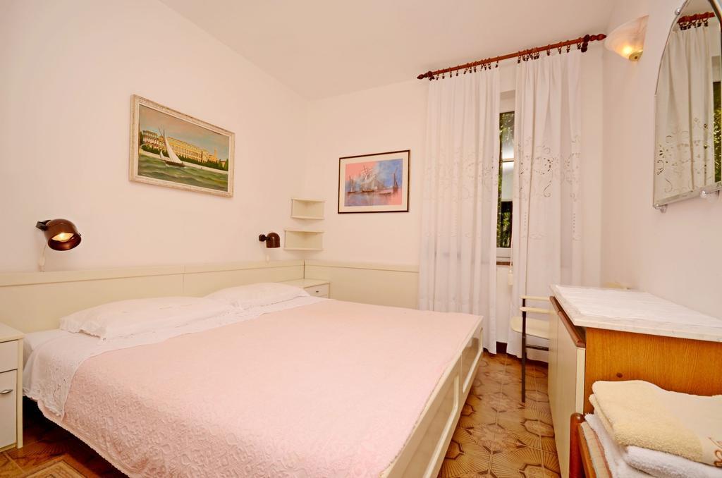 Apartments Dea 포레치 외부 사진