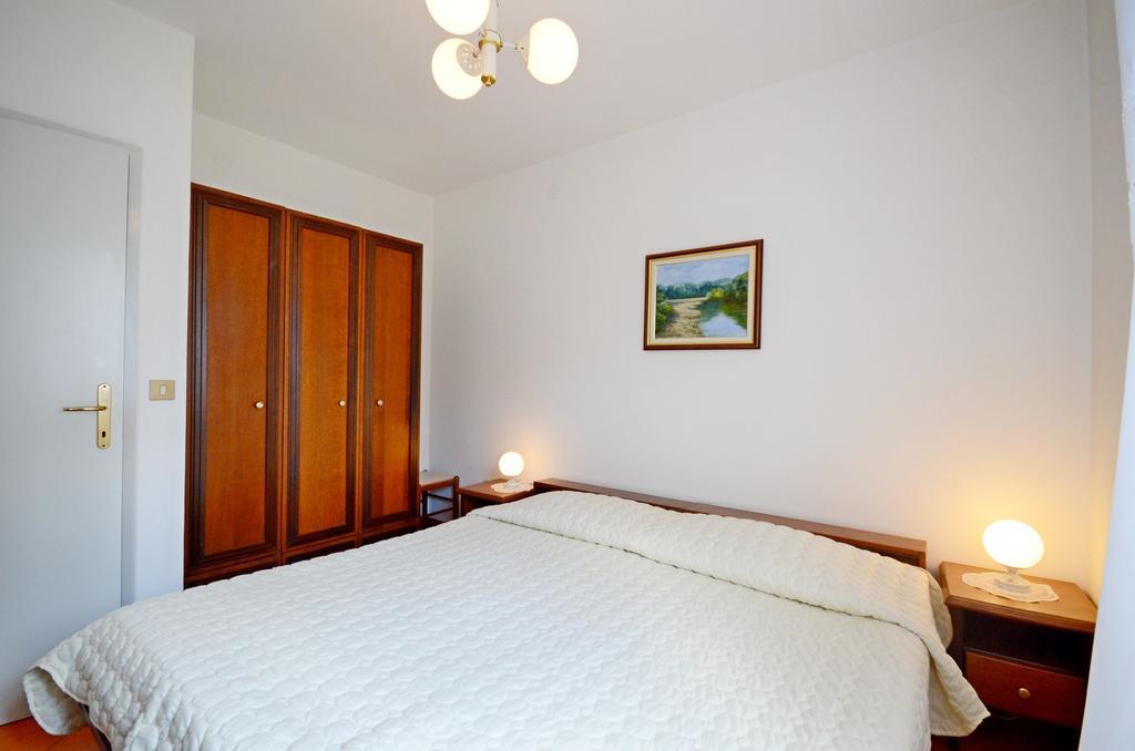 Apartments Dea 포레치 외부 사진
